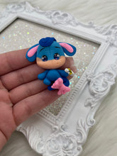 Load image into Gallery viewer, Winnie and friends