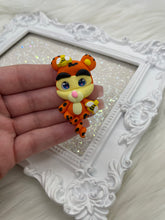 Load image into Gallery viewer, Winnie and friends