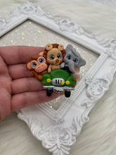 Load image into Gallery viewer, Safari animals